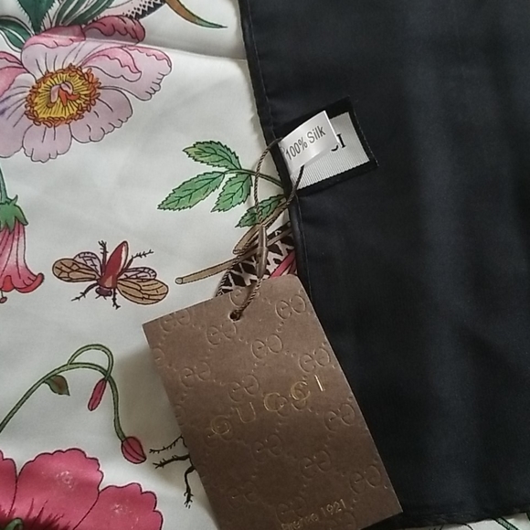 Gucci Scarf - BRAND NEW - Picture 2 of 4